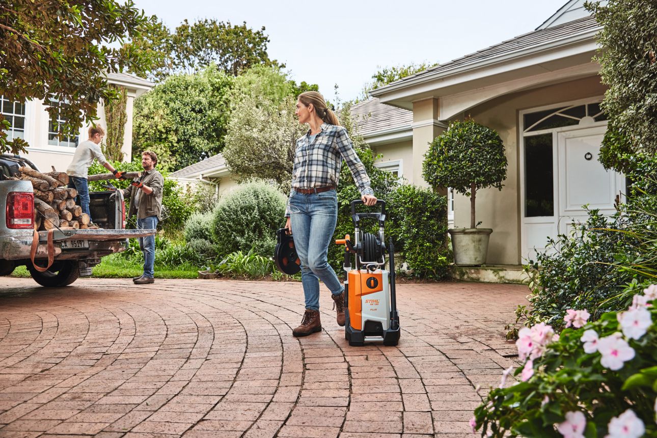 Акция на мойки высокого давления STIHL! Успейте приобрести по выгодной цене до 15 апреля 2026 года.